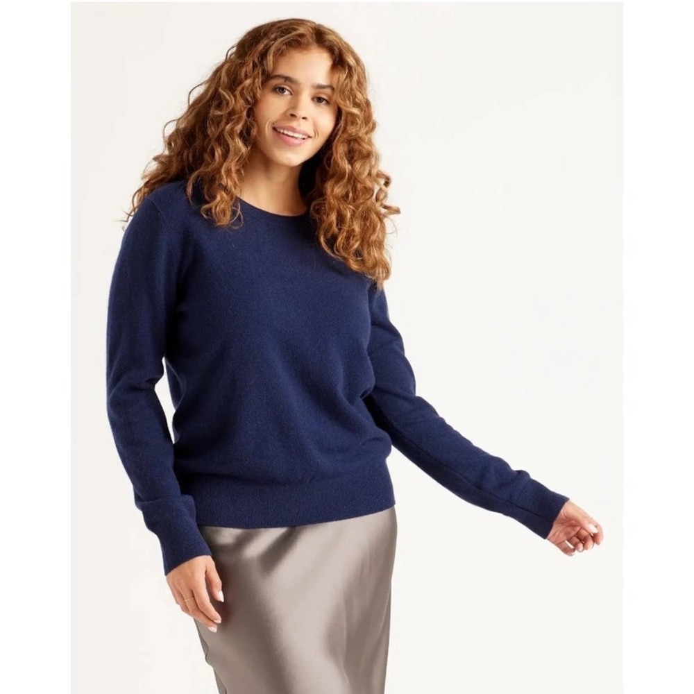 Quince Mongolian Cashmere Sweater Womens L Navy Blue Crewneck Knit Quiet Luxury
